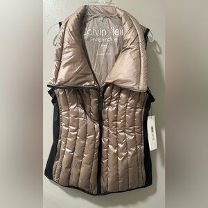 Calvin Klein Performance Quilted Vest - Tan and Black